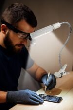 220V لمبة صيانة