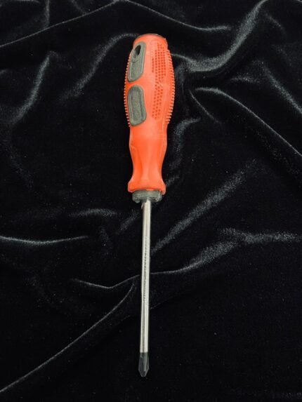 مفك + بمقاس 3 للحاسوب